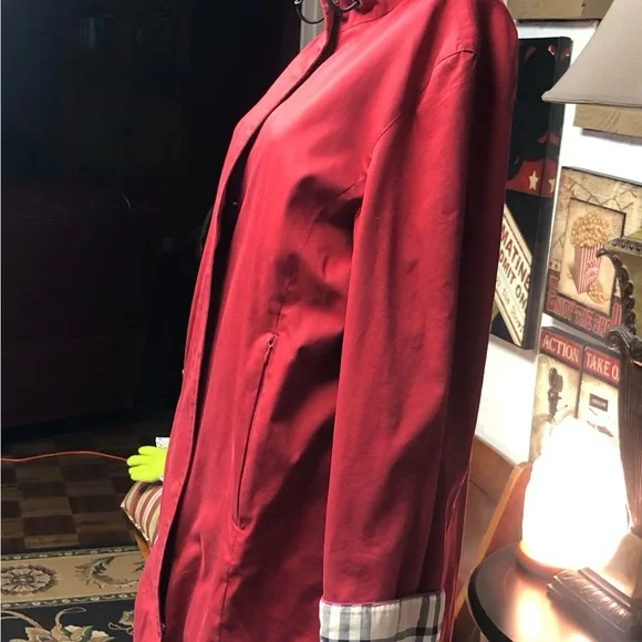BURBERRY TRENCH COAT - SIZE 10 🎉HOST PICK🎉 10/07/24 - Picture 4 of 15